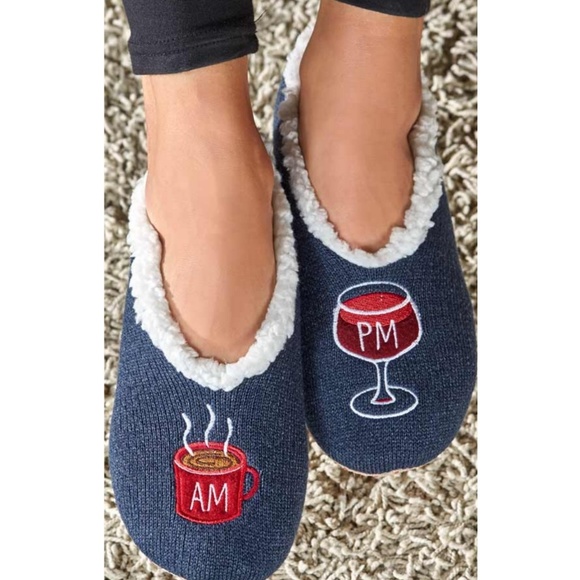 5⭐ rated 💙Dachshund Slipper Socks - Picture 2 of 2
